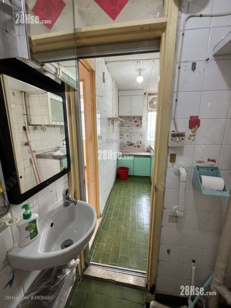 Ching Shing Court Sell 2 Bedrooms , 1 Bathroom 381 ft²