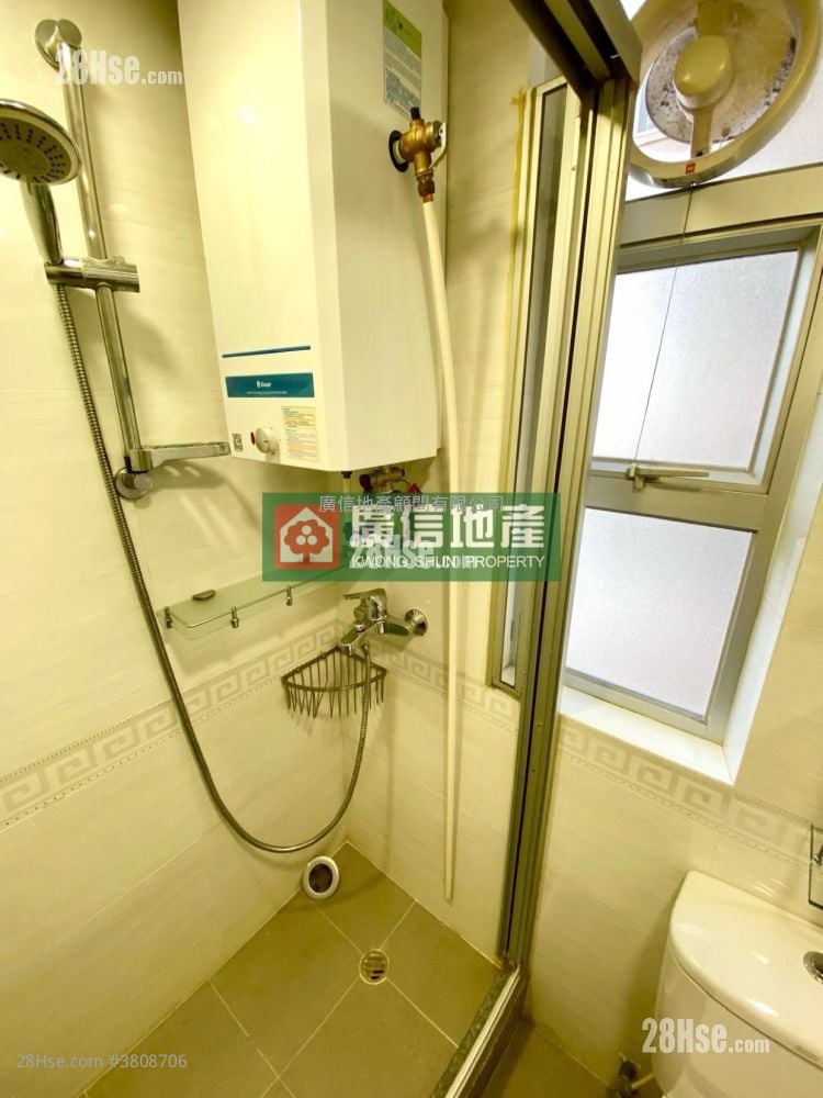 Shun Hing Building Sell 2 Bedrooms , 1 Bathroom 429 ft²
