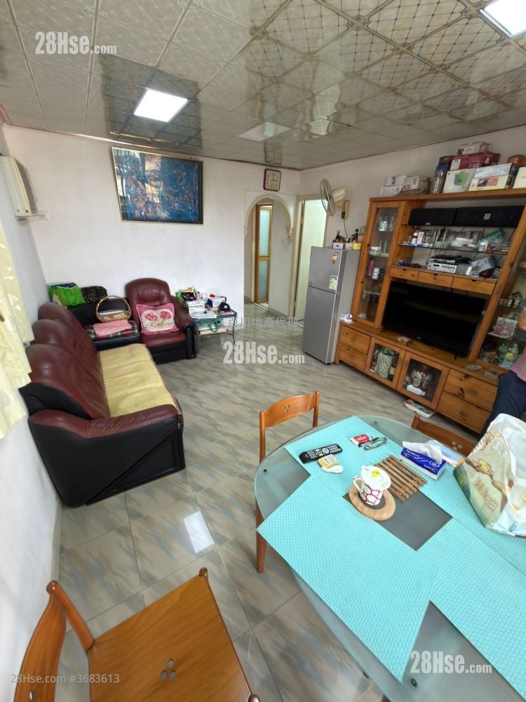 Tai Tseng Wai Sell 3 Bedrooms , 1 Bathroom 680 ft²