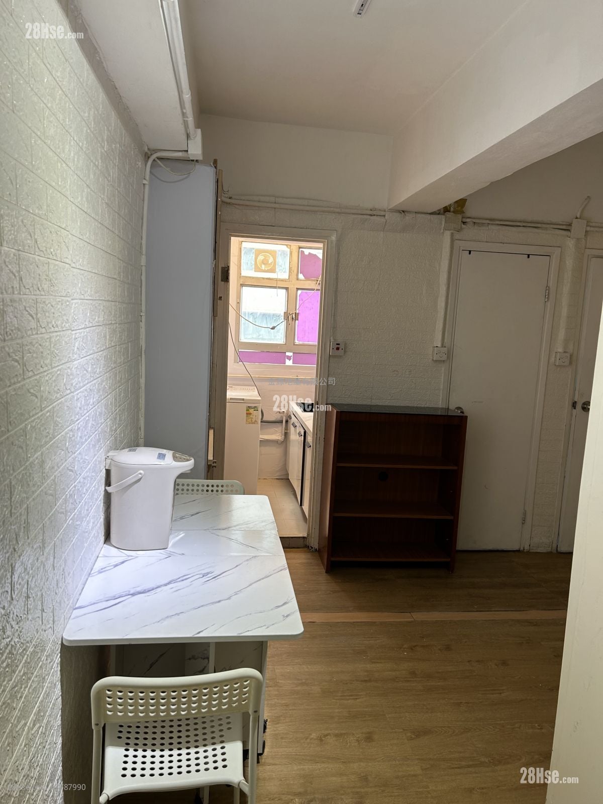 Edward Mansion Rental 5+ Bedrooms , 1 Bathroom 80 ft²