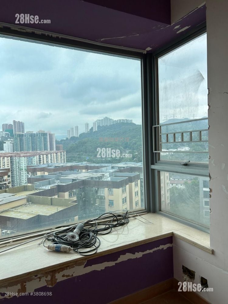 Manhattan Hill Rental 2 Bedrooms 558 ft²