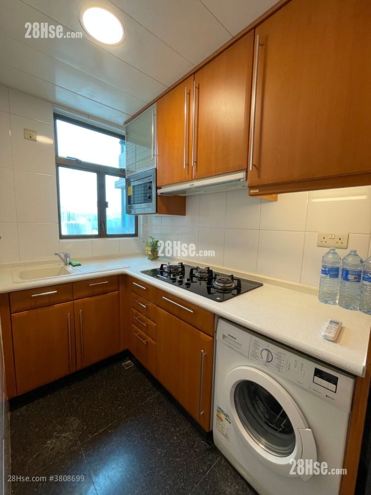 Royal Peninsula Sell 2 Bedrooms , 1 Bathroom 563 ft²