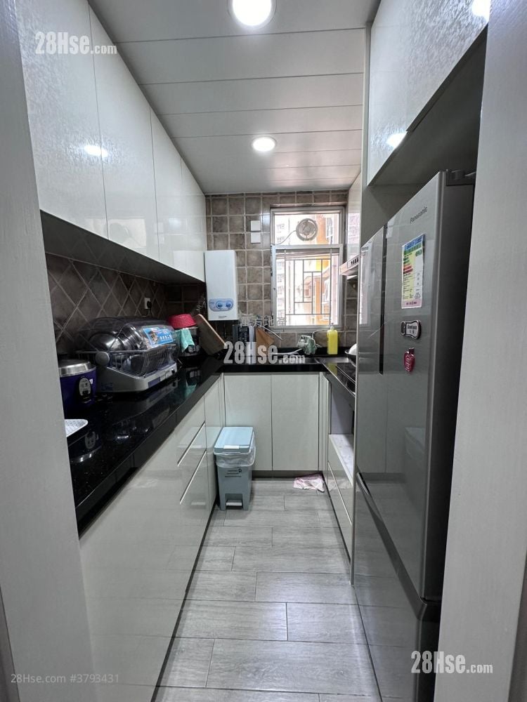 愉翠苑 售盘 2 房 , 1 浴室 650 平方尺