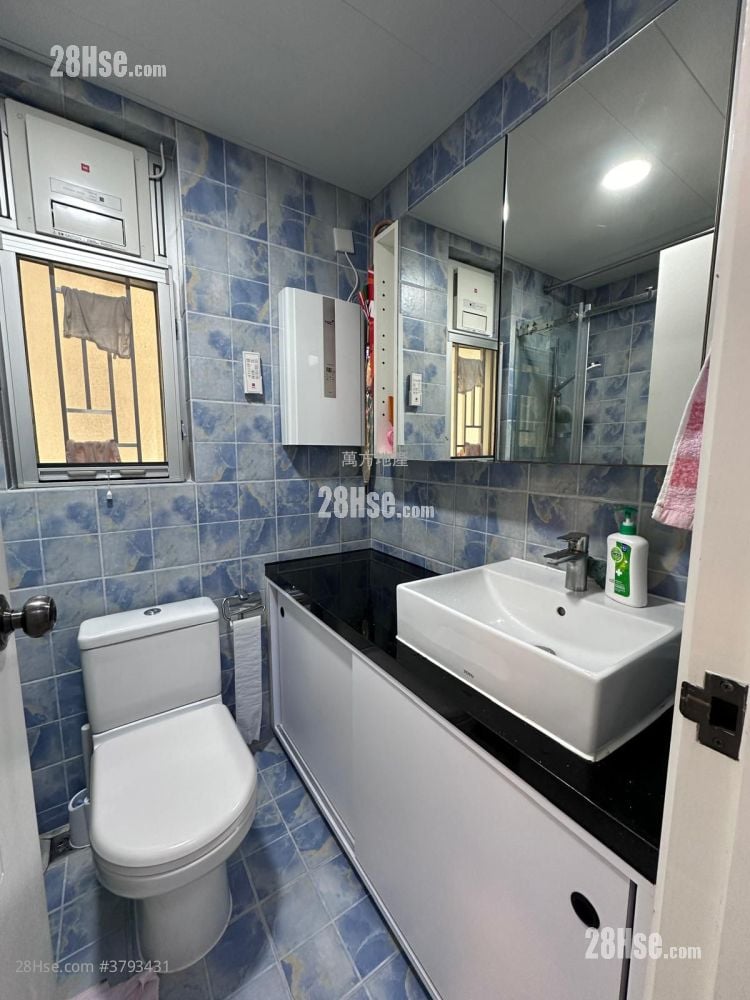 愉翠苑 售盘 2 房 , 1 浴室 650 平方尺