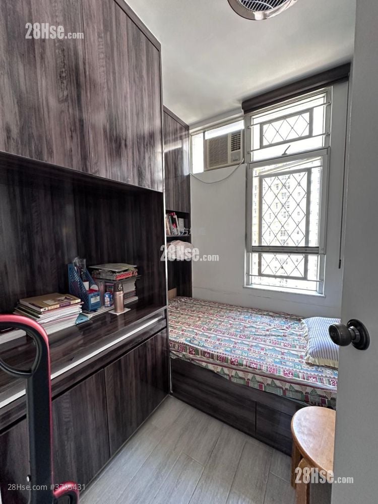 愉翠苑 售盘 2 房 , 1 浴室 650 平方尺