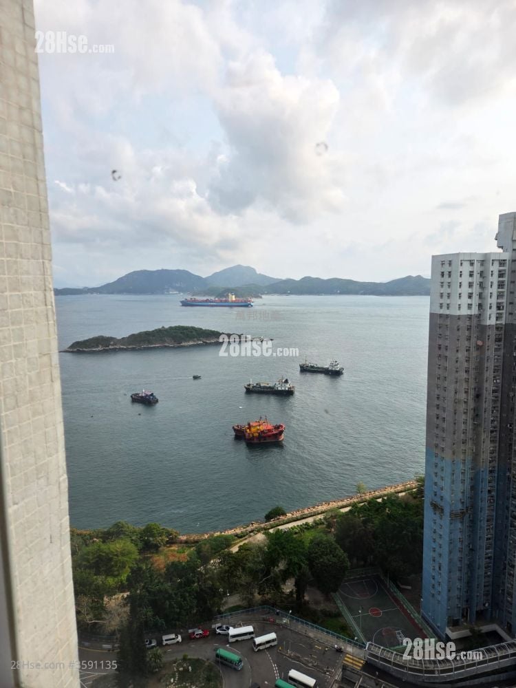 Wah Kwai Estate Sell 2 Bedrooms , 1 Bathroom 385 ft²