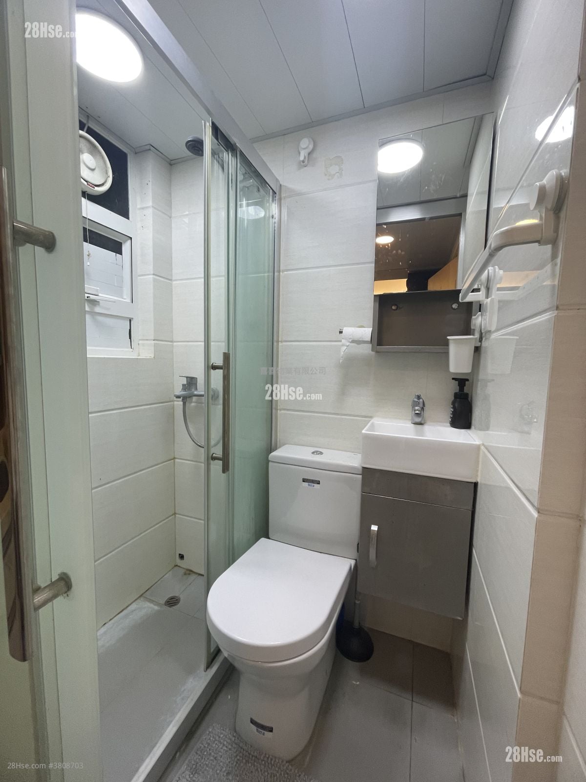 單幢樓房 租盤 開放式間隔 , 1 浴室 150 平方呎