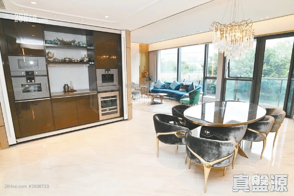 Ultima Sell 4 Bedrooms 1,363 ft²