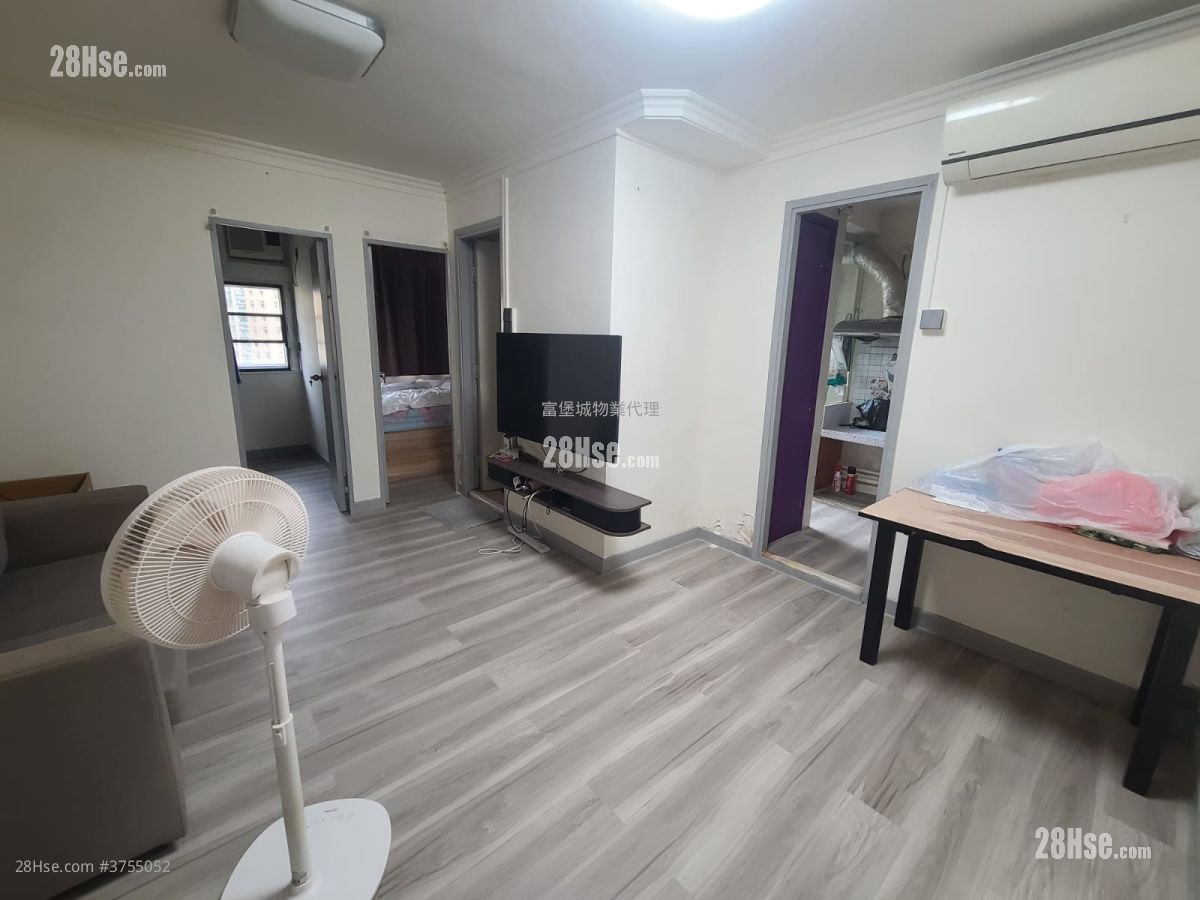 Kwong Lam Court Sell 2 Bedrooms , 1 Bathroom 376 ft²