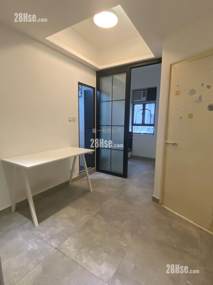 15-17 Cameron Road Rental 1 Bedroom , 1 Bathroom 170 ft²