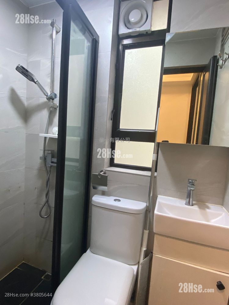 15-17 Cameron Road Rental 1 Bedroom , 1 Bathroom 170 ft²