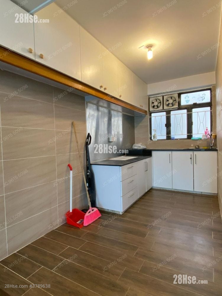 村屋 租盘 2 房 , 1 浴室 700 平方尺