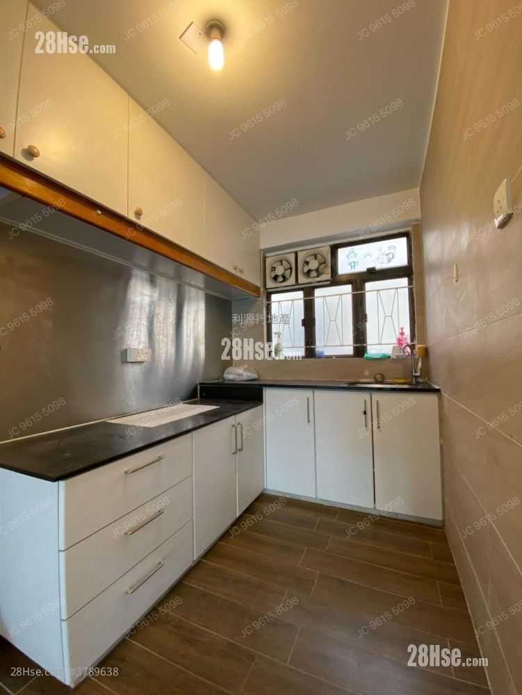 村屋 租盘 2 房 , 1 浴室 700 平方尺