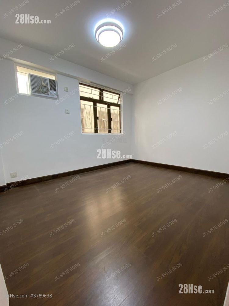 村屋 租盘 2 房 , 1 浴室 700 平方尺