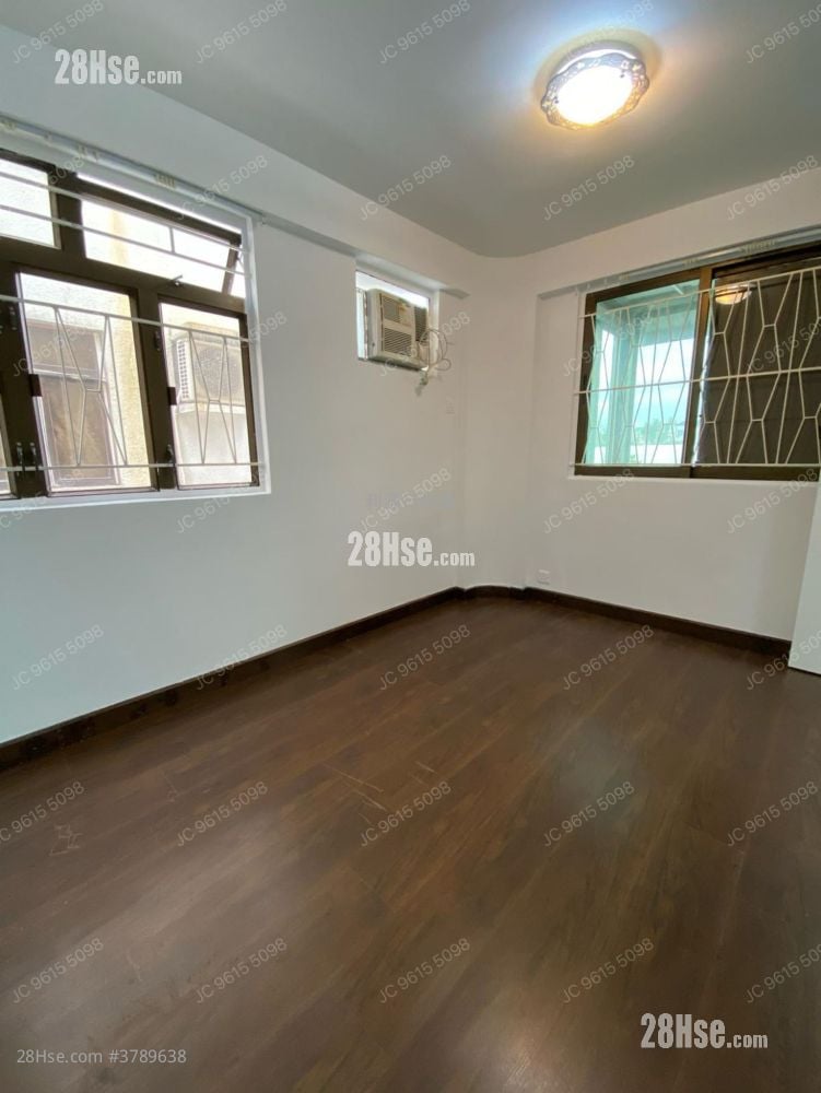 村屋 租盘 2 房 , 1 浴室 700 平方尺