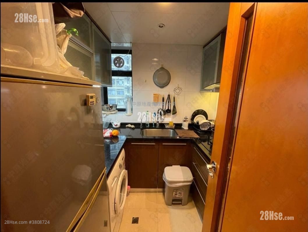 Chelsea Court Sell 2 Bedrooms , 1 Bathroom 471 ft²