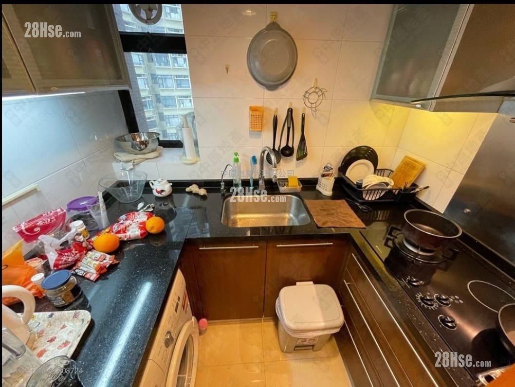 Chelsea Court Sell 2 Bedrooms , 1 Bathroom 471 ft²