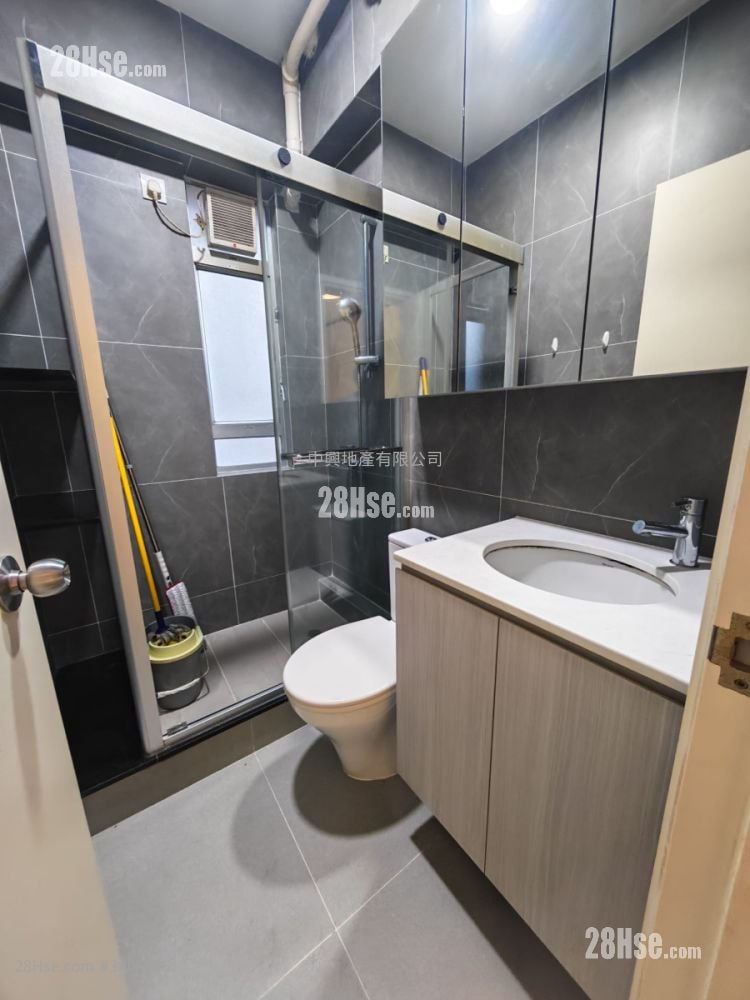 Manley House Rental 1 Bedroom , 1 Bathroom 339 ft²