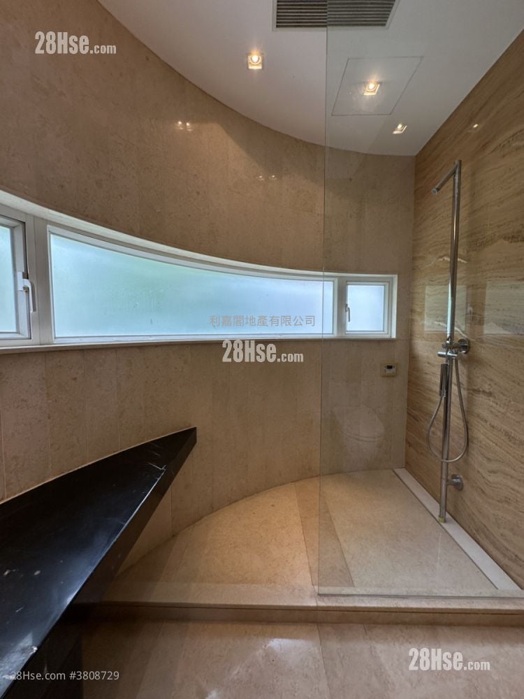 The Great Hill Sell 4 Bedrooms , 4 Bathrooms 3,197 ft²