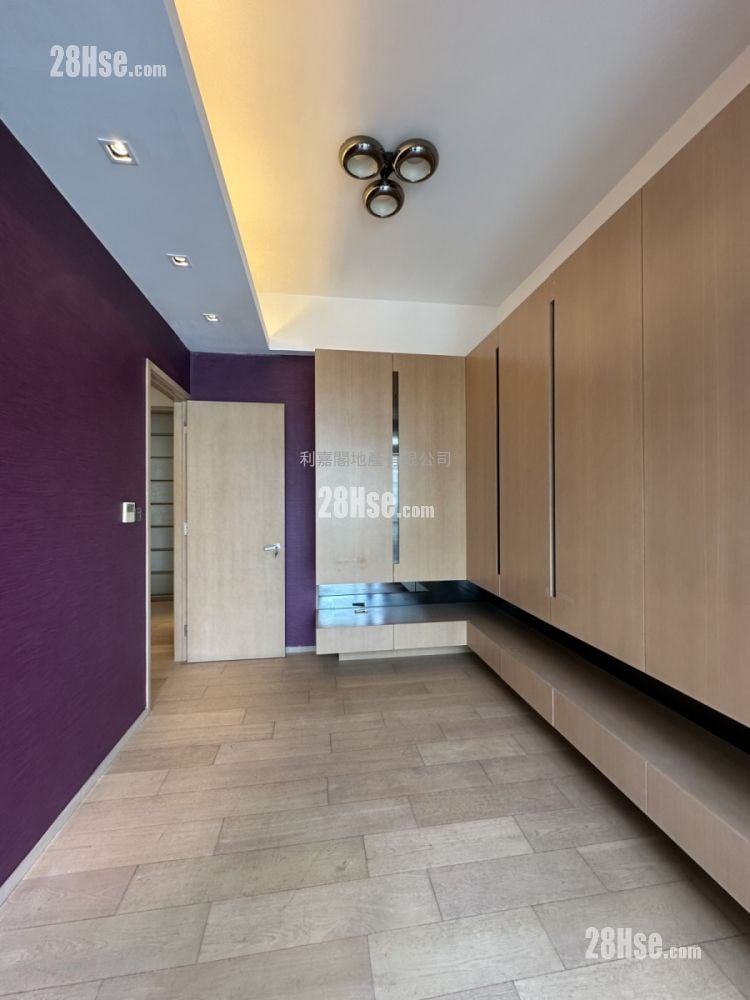 The Great Hill Sell 4 Bedrooms , 4 Bathrooms 3,197 ft²