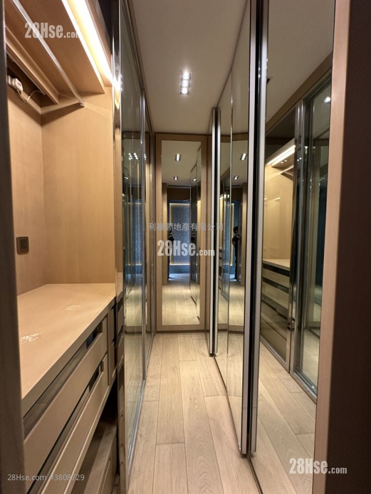 The Great Hill Sell 4 Bedrooms , 4 Bathrooms 3,197 ft²