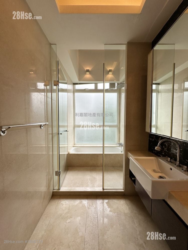 The Great Hill Sell 4 Bedrooms , 4 Bathrooms 3,197 ft²