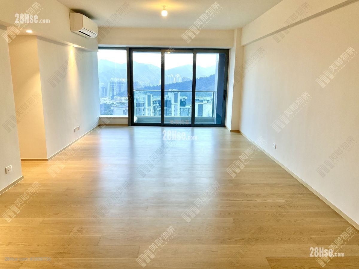 骏岭荟 租盘 4 房 1,559 平方尺