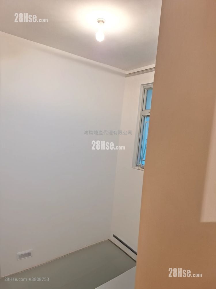 Sui Wo Court Rental 2 Bedrooms , 1 Bathroom 411 ft²