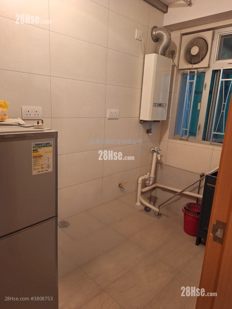 Sui Wo Court Rental 2 Bedrooms , 1 Bathroom 411 ft²
