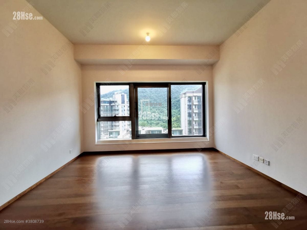 骏岭荟 租盘 5+ 房 , 4 浴室 3,043 平方尺