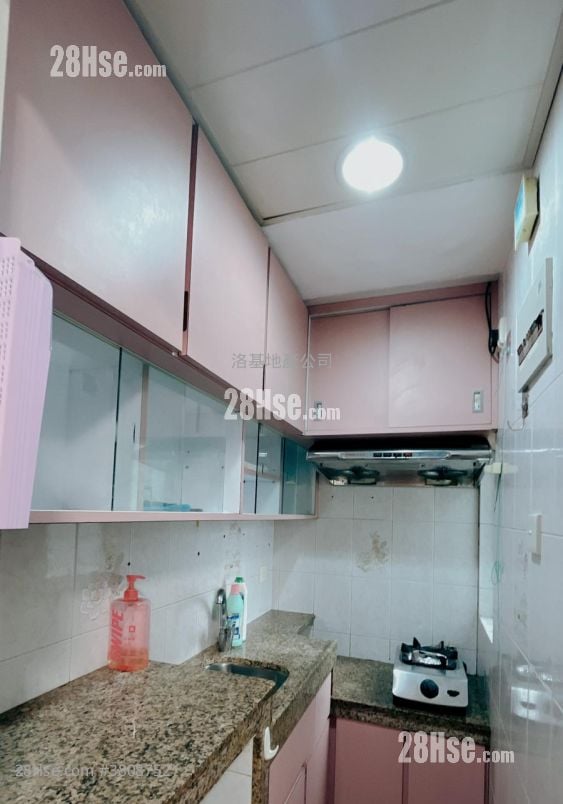 Tak Bo Garden Rental 2 Bedrooms , 1 Bathroom 282 ft²
