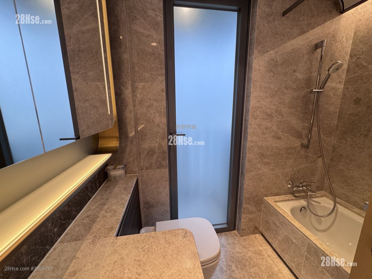 港岛南岸 租盘 4 房 , 3 浴室 1,420 平方尺