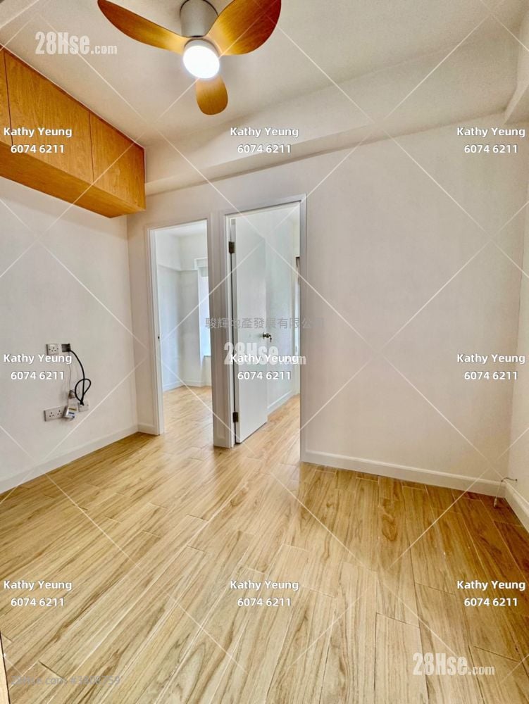 鸿威大厦 售盘 2 房 , 1 浴室 306 平方尺