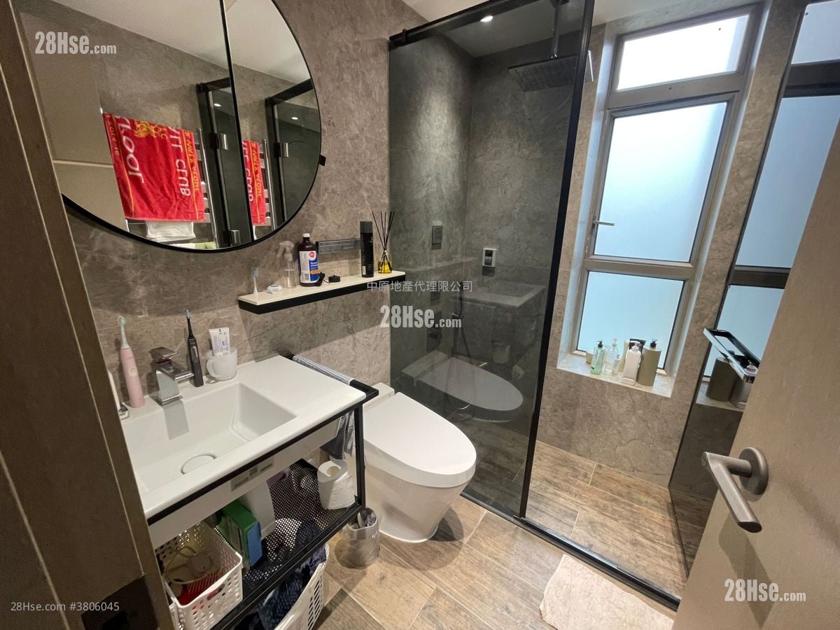 Lake Silver Sell 4 Bedrooms , 3 Bathrooms 1,432 ft²