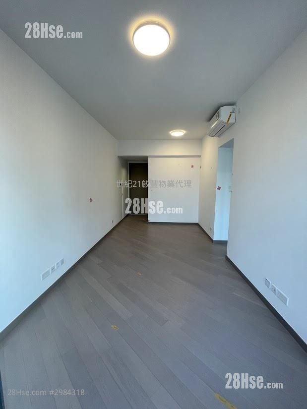 Upper River Bank Sell 3 Bedrooms , 2 Bathrooms 738 ft²