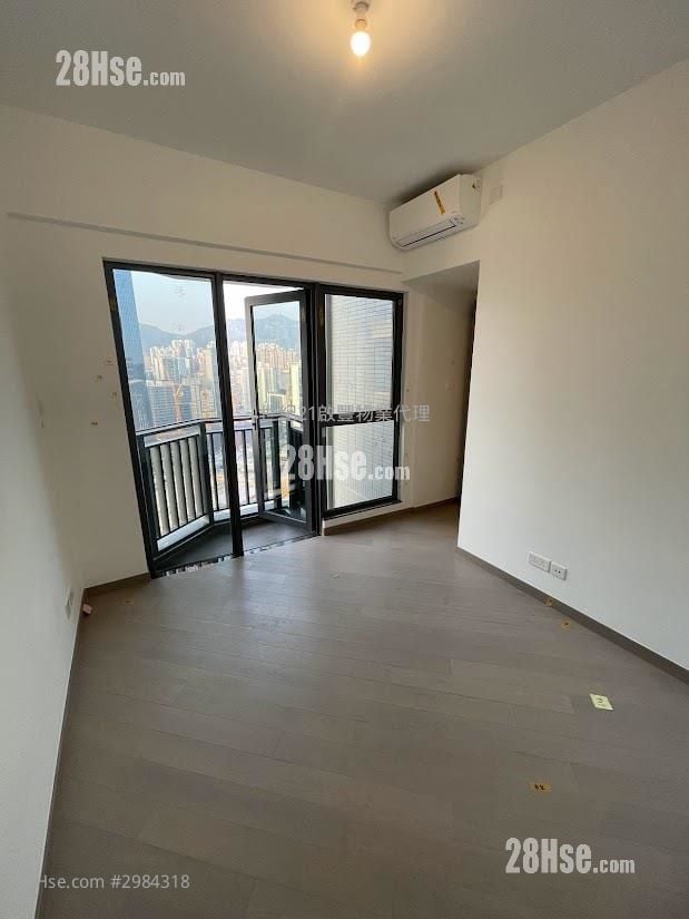 Upper River Bank Sell 3 Bedrooms , 2 Bathrooms 738 ft²