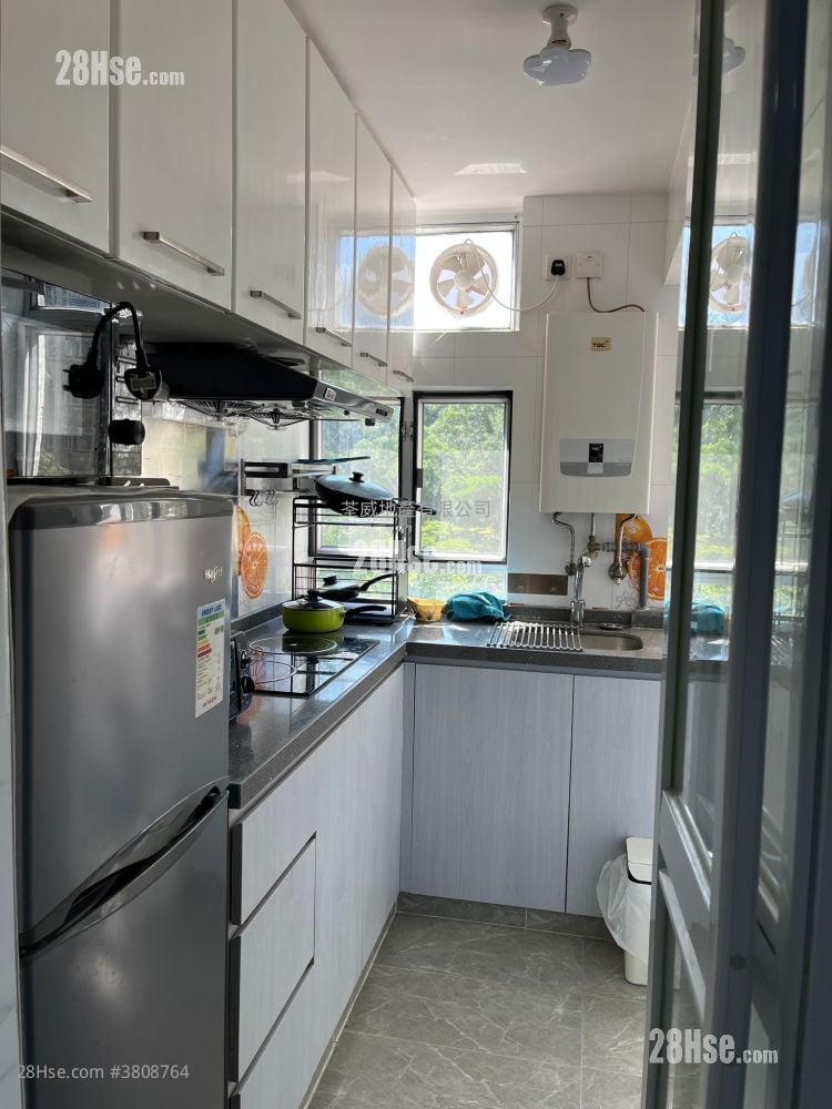 Ching Wah Court Rental 394 ft²