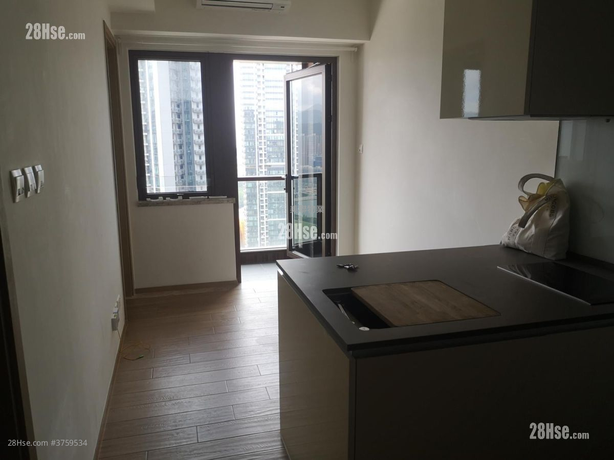 Lp6 Sell 1 Bedroom 305 ft²