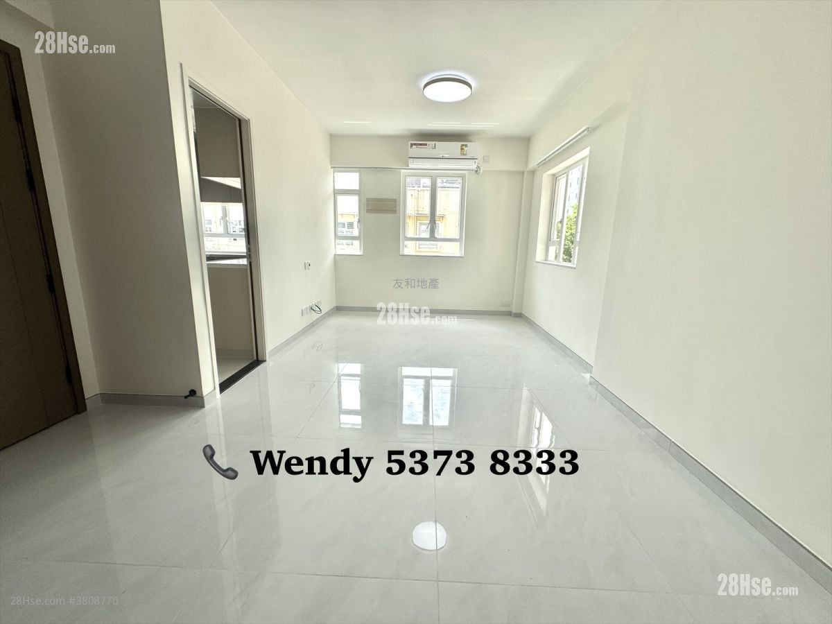 South Court Rental 3 Bedrooms , 2 Bathrooms 932 ft²