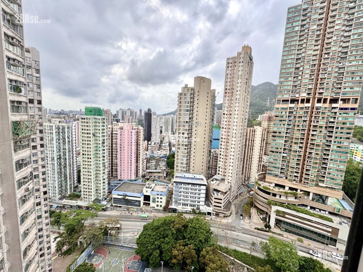 凤德邨 售盘 2 房 , 1 浴室 385 平方尺