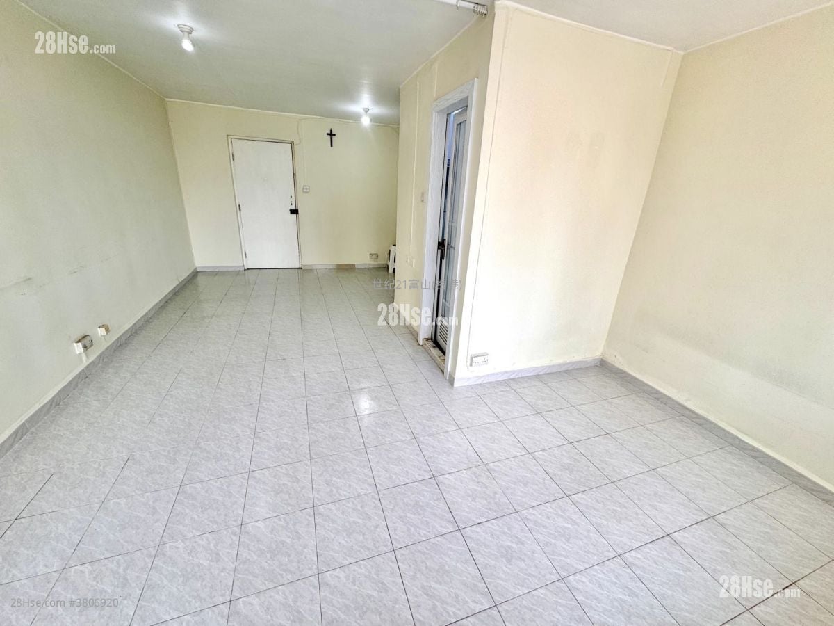 凤德邨 售盘 2 房 , 1 浴室 385 平方尺