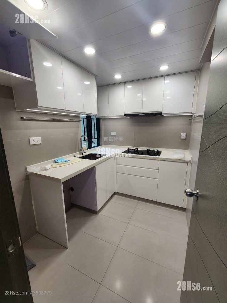 Tai Po Plaza Rental 2 Bedrooms , 1 Bathroom 488 ft²