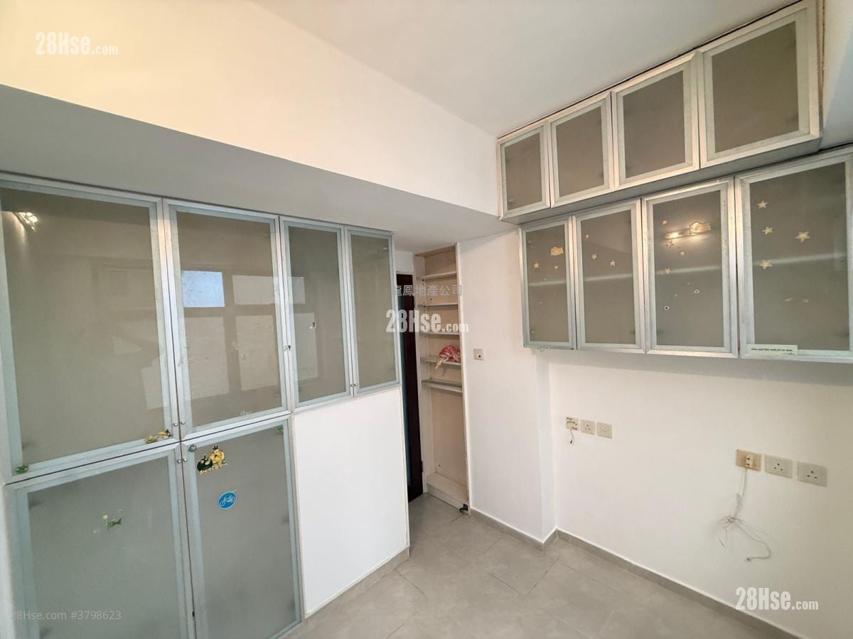 长兴大厦 售盘 1 房 , 1 浴室 256 平方尺