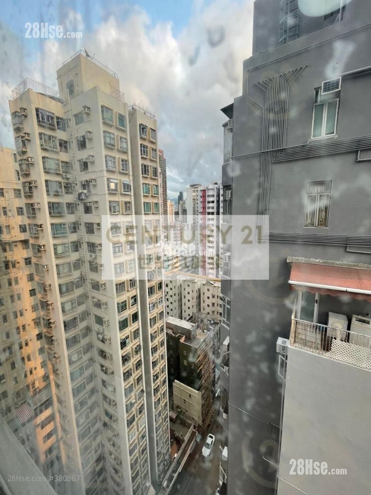 Tung Hing Building Sell 3 Bedrooms , 1 Bathroom 455 ft²