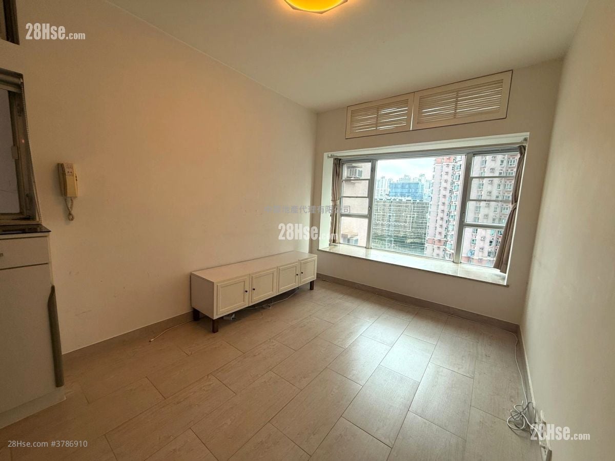 愉景新城 售盘 3 房 , 1 浴室 648 平方尺