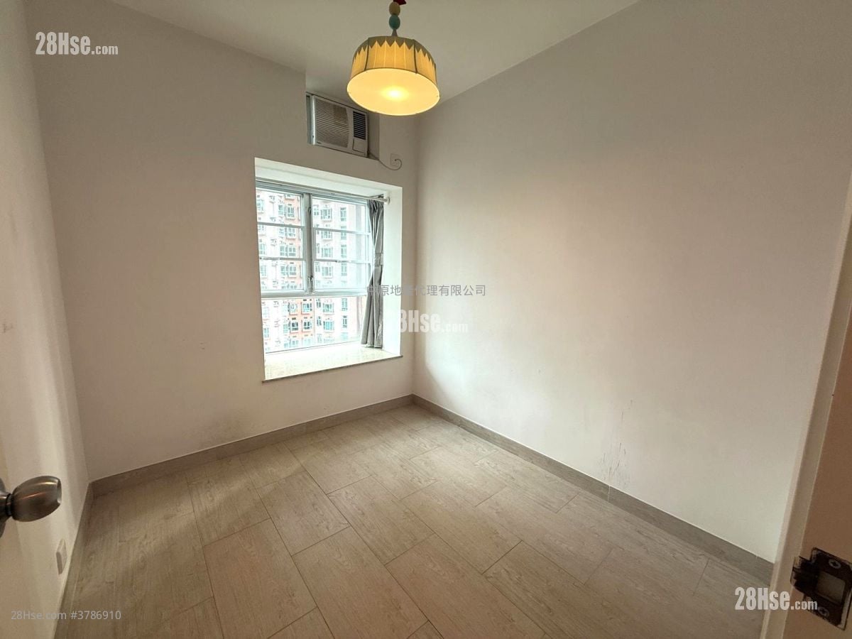 愉景新城 售盘 3 房 , 1 浴室 648 平方尺