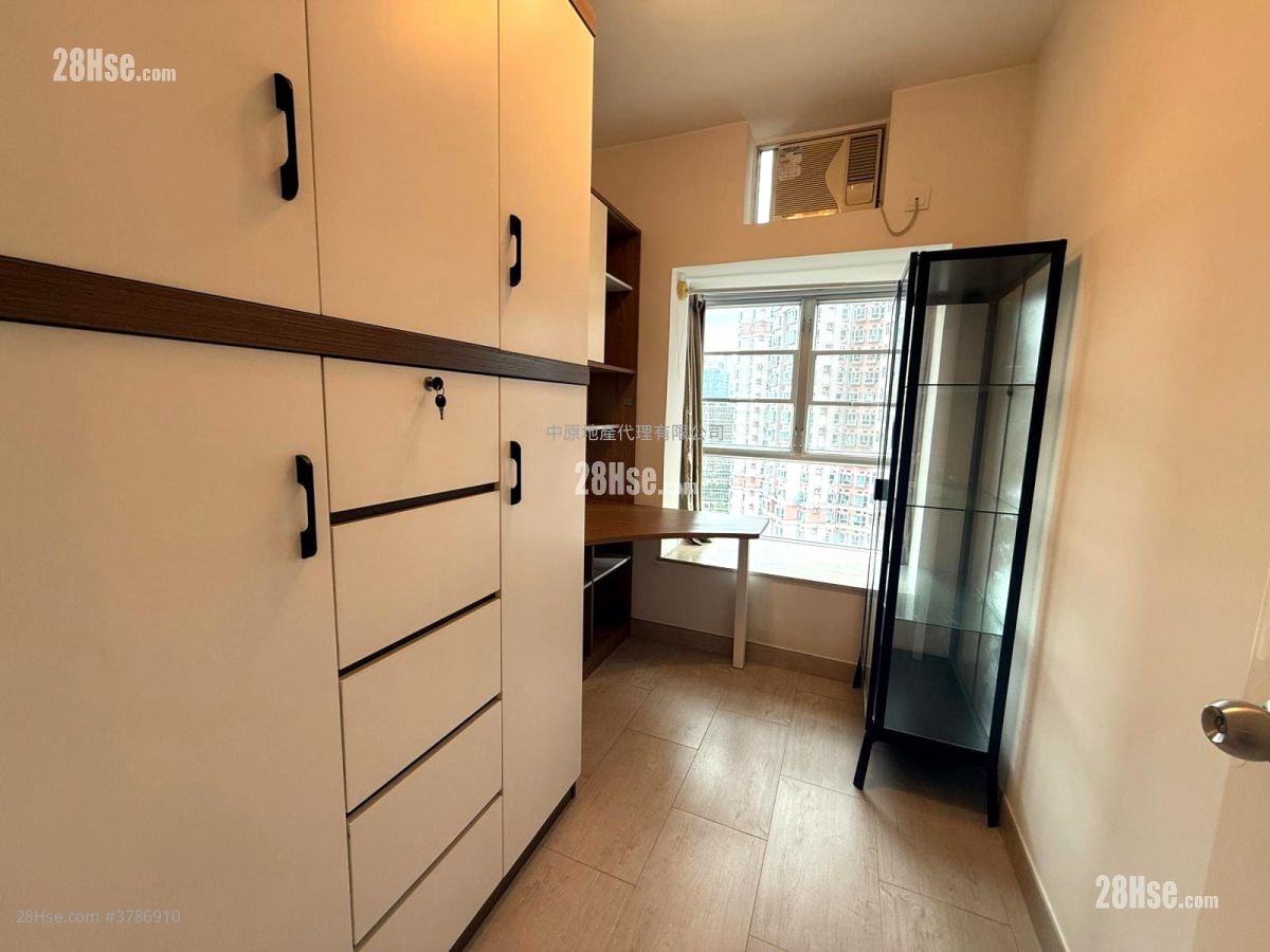 愉景新城 售盘 3 房 , 1 浴室 648 平方尺