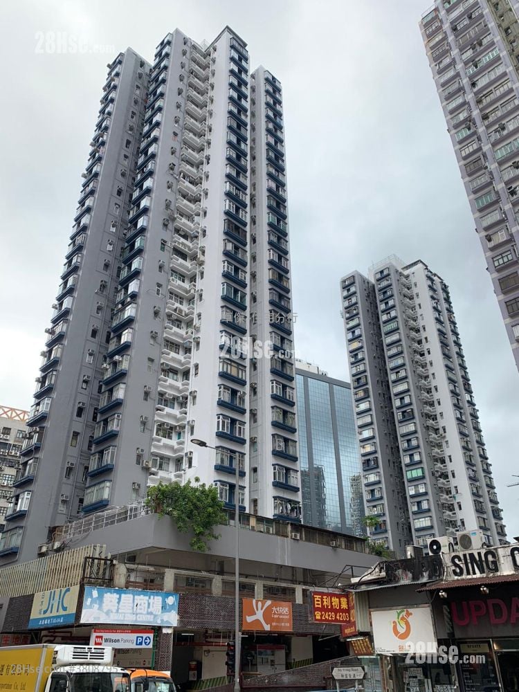 Kwai Sing Centre Sell 2 Bedrooms , 1 Bathroom 383 ft²