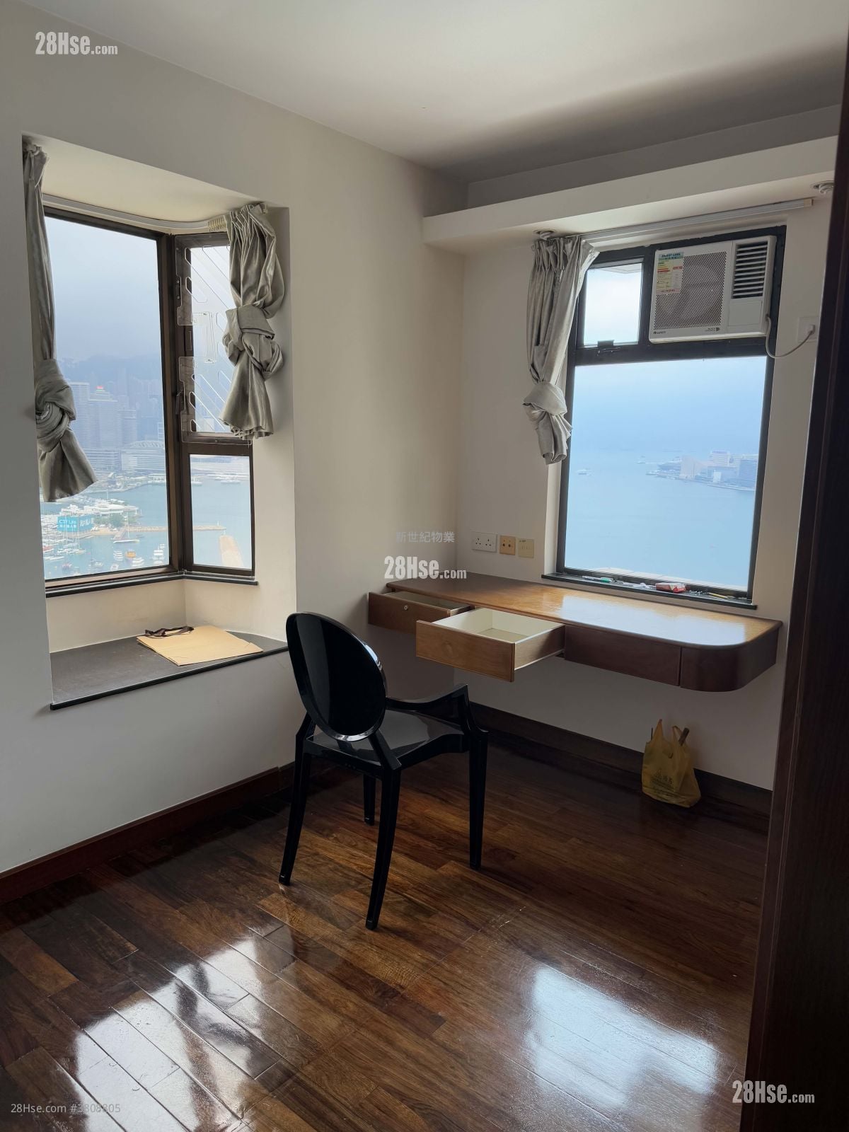 维多利中心 租盘 572 平方尺