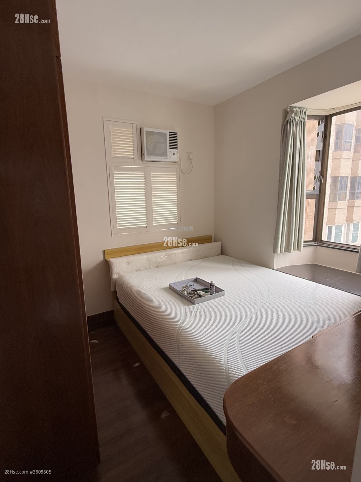 维多利中心 租盘 572 平方尺